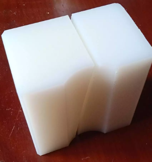 礦井天輪襯塊橡膠塊礦用絞車(chē)天輪提升機(jī)導(dǎo)向輪膠塊塑料襯墊